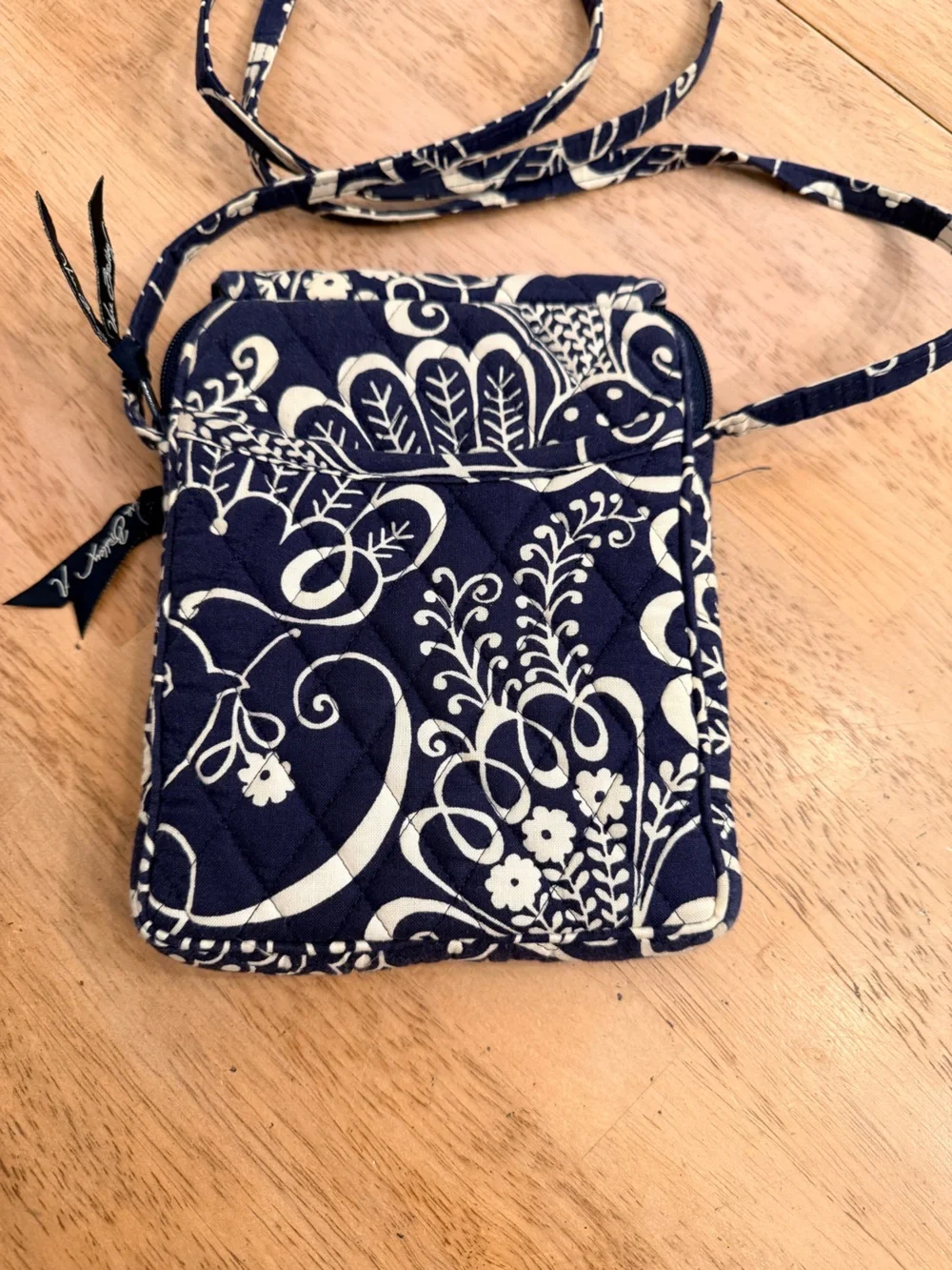 Vera Bradley Navy and Cream Quilted Crossbody Pouch